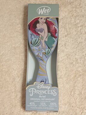 NWT ~ Wet Brush Disney's Ariel Detangler Hair Brush